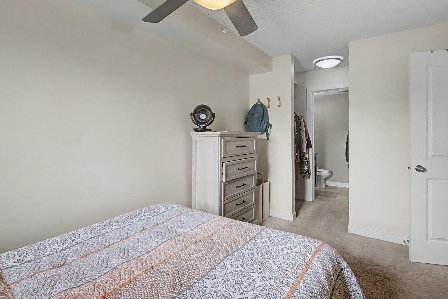3407, 403 Mackenzie Way SW