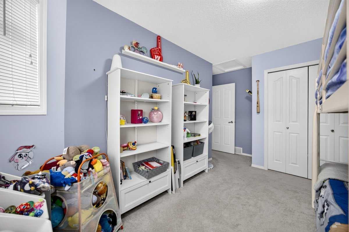 211 Bayside Point SW