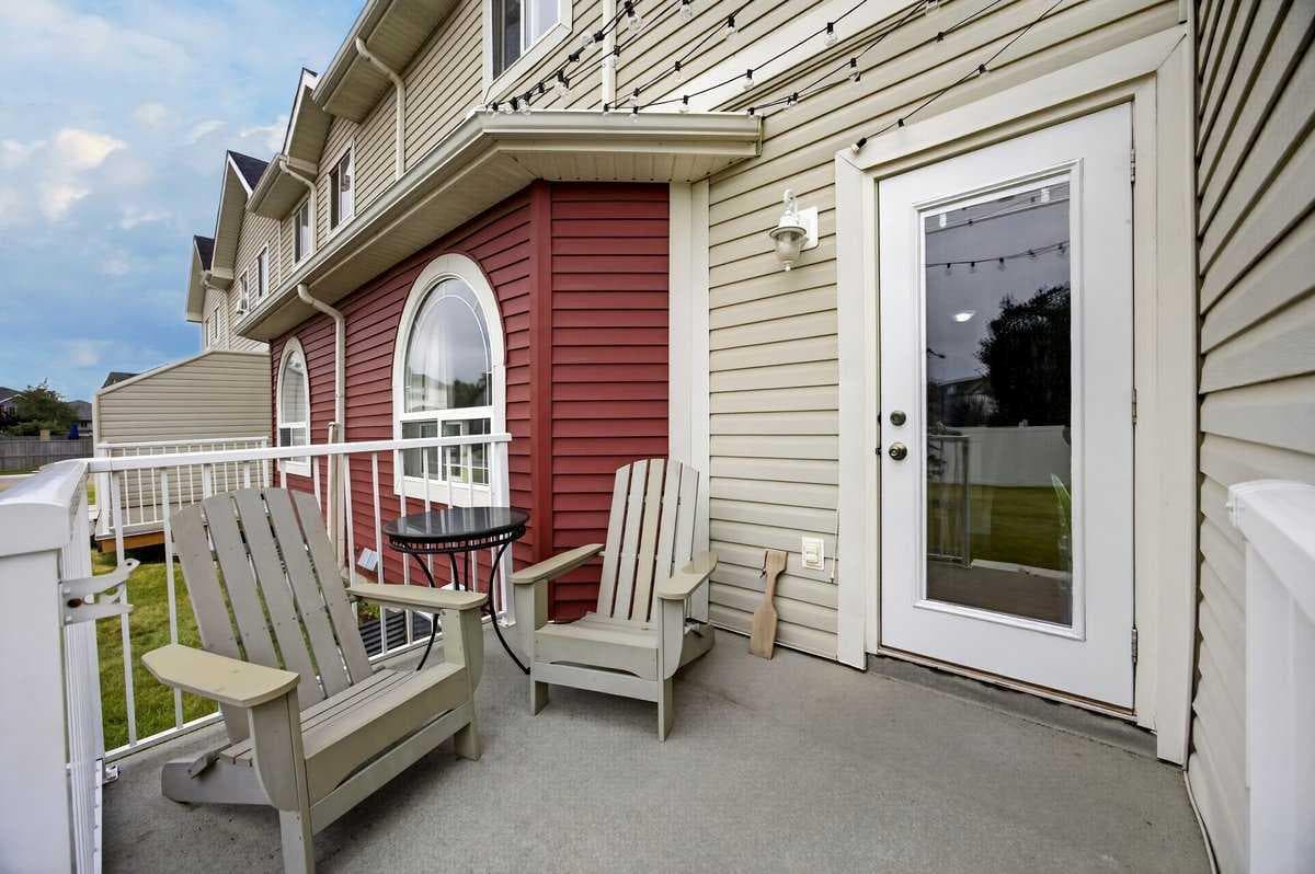 211 Bayside Point SW