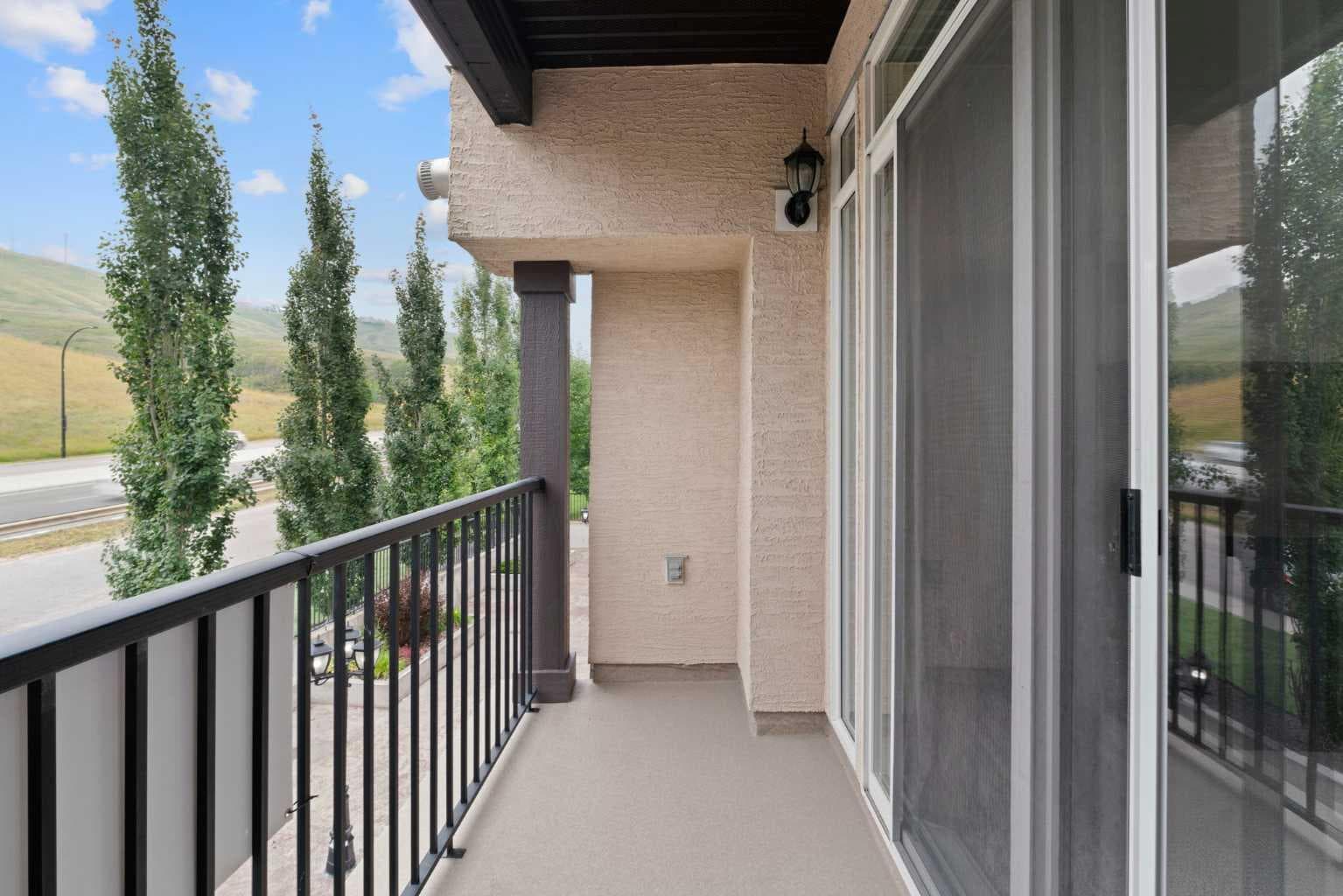208, 141 Mountain Street 