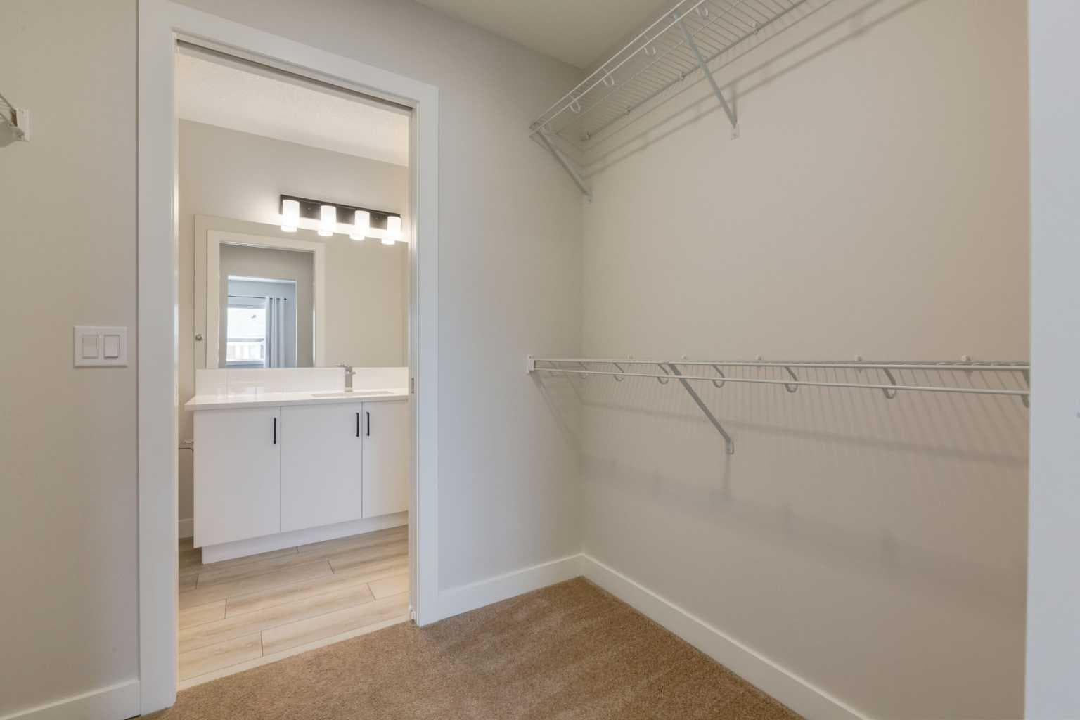 31 Tuscany Summit Square NW