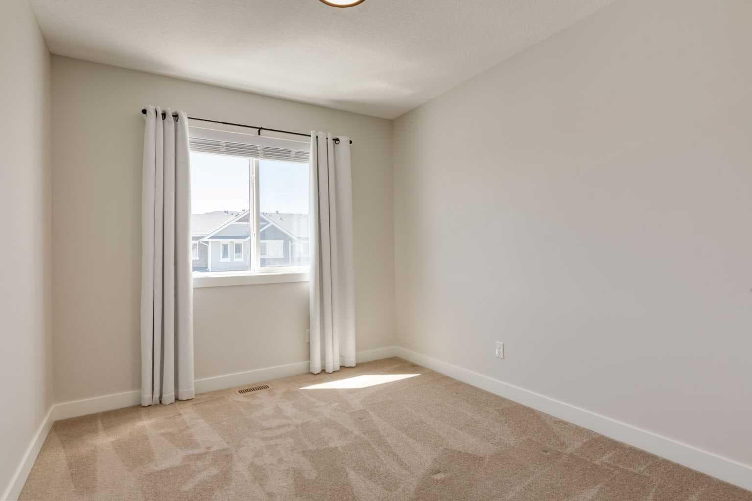 31 Tuscany Summit Square NW