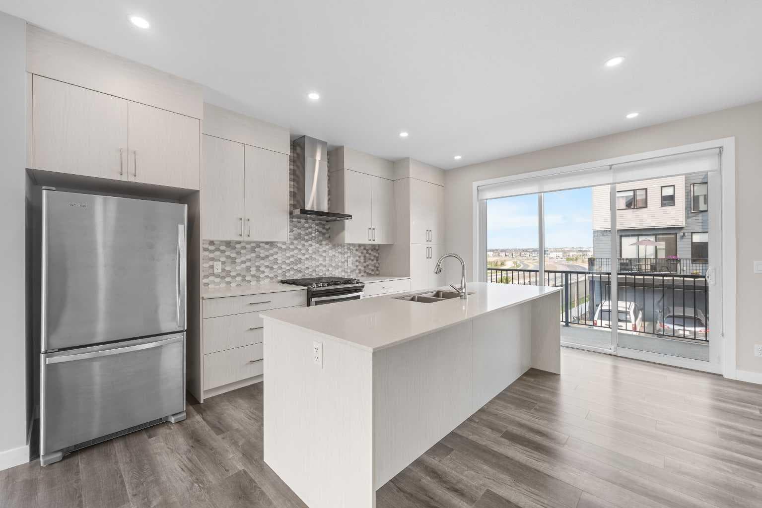 615 Evanston Link NW