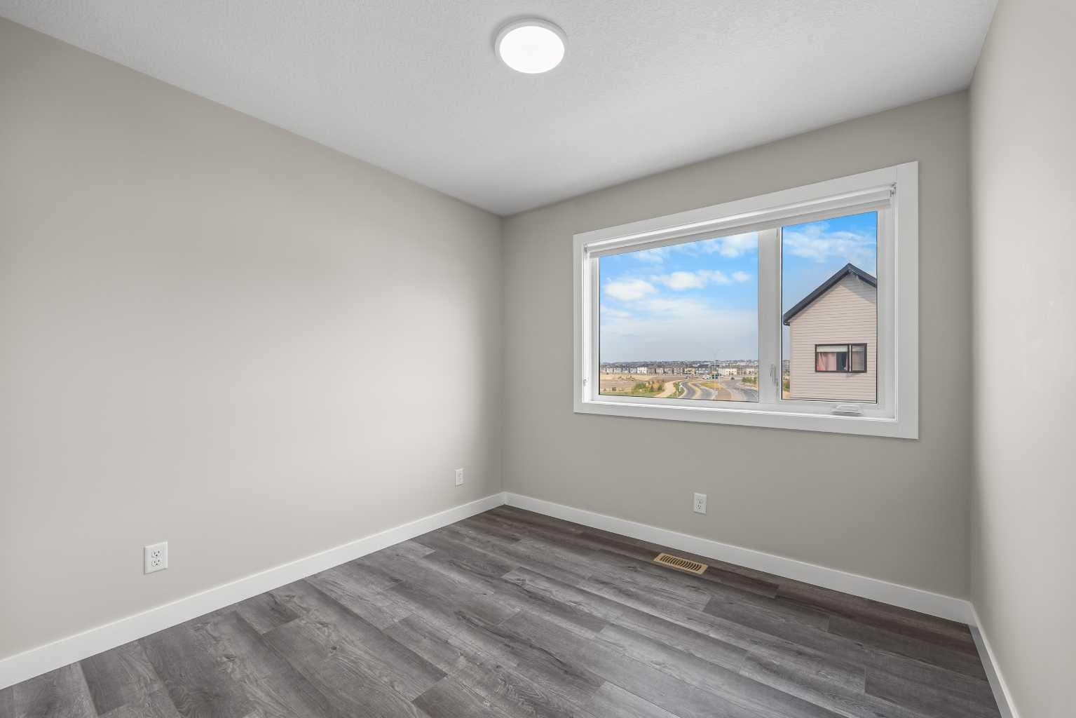 615 Evanston Link NW