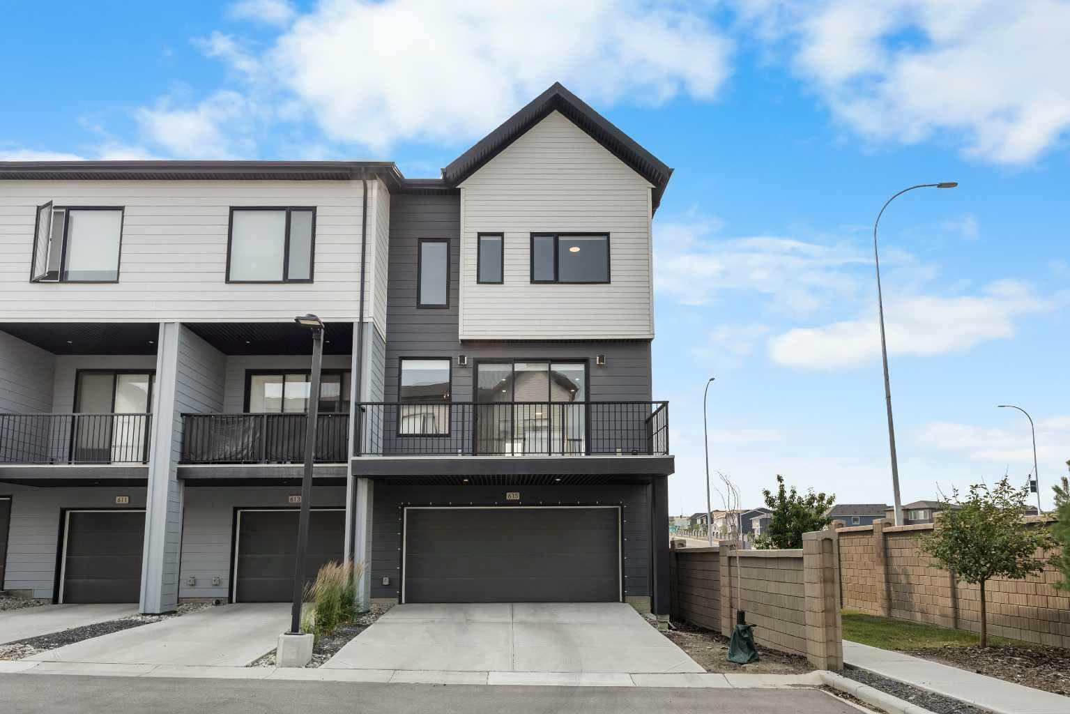 615 Evanston Link NW