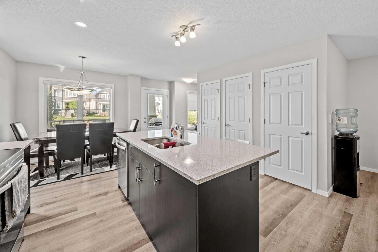 220 Windbury Lane SW
