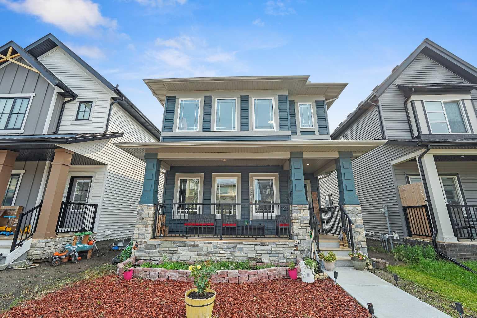 2320 Lancaster Heights SE