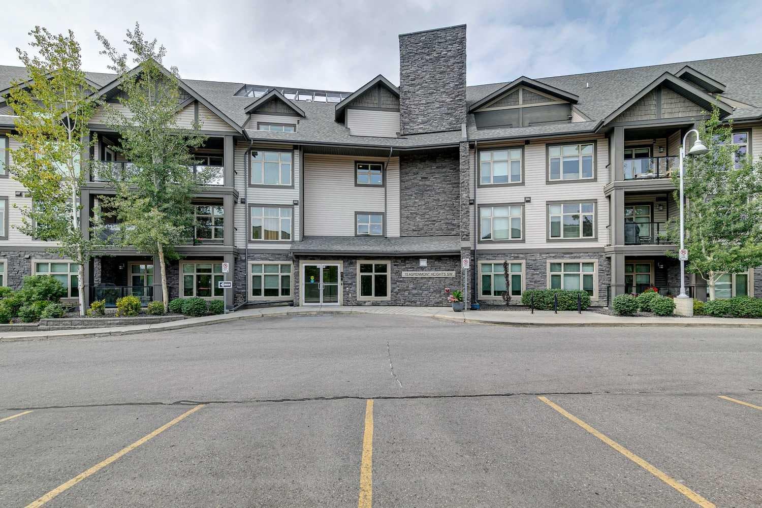 225, 15 Aspenmont Heights SW