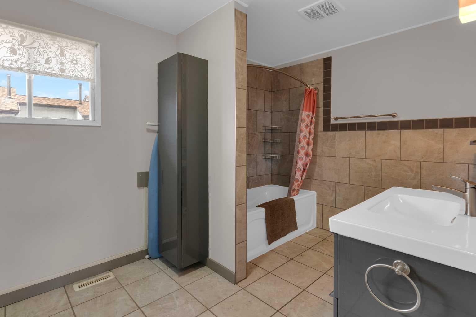 1808, 2520 Palliser Drive SW