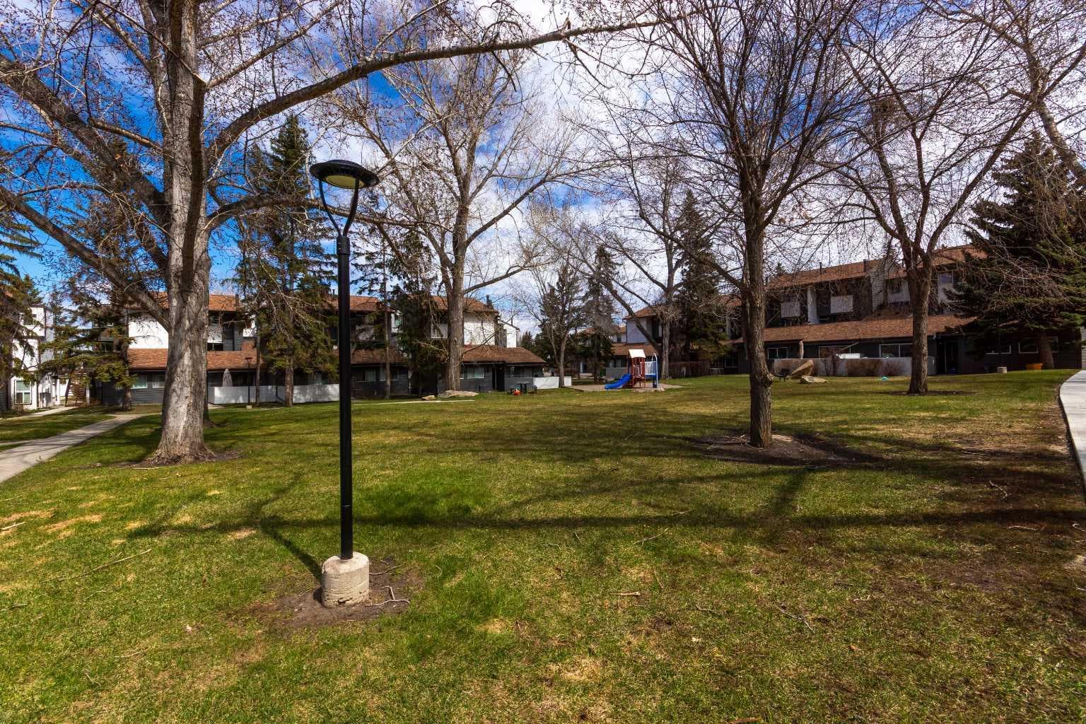1808, 2520 Palliser Drive SW