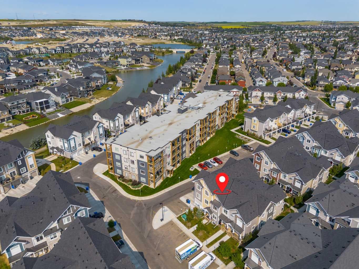 573 Canals Crossing SW