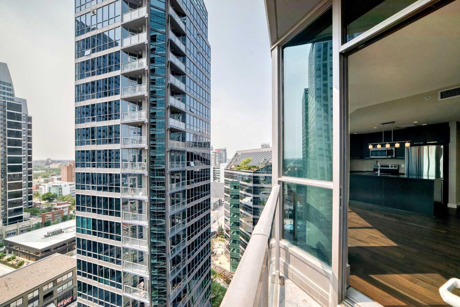 1806, 225 11 Avenue SE