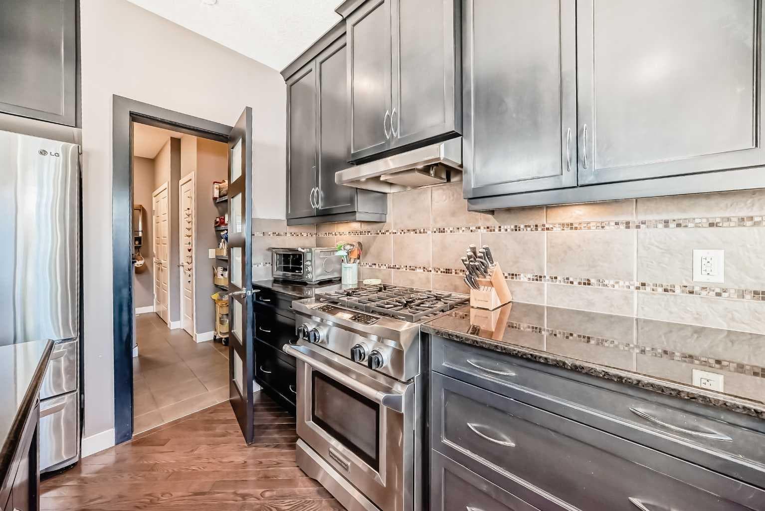 93 Williamstown Green NW