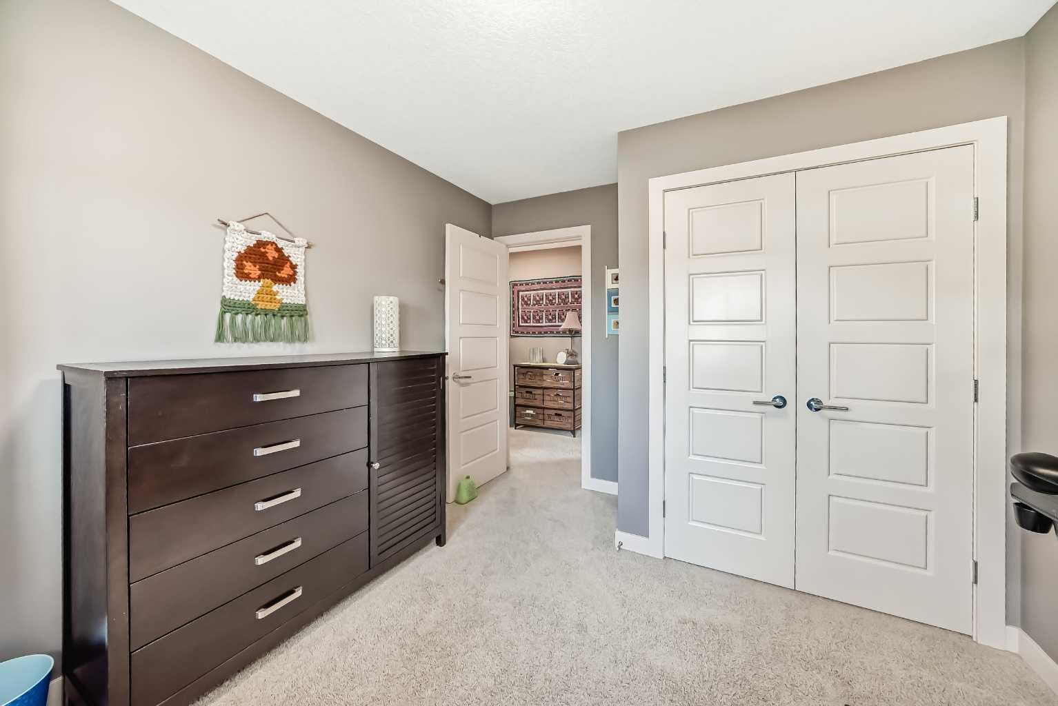 93 Williamstown Green NW