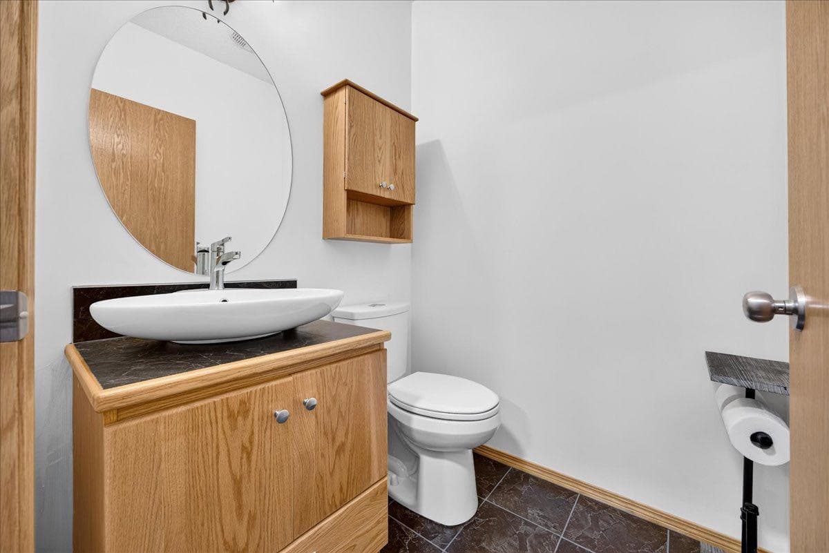 2745 Coopers Manor SW