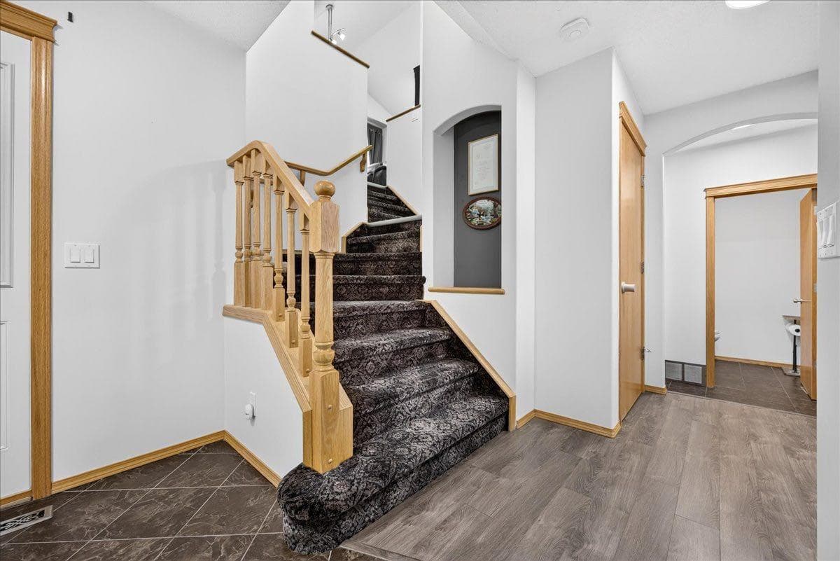 2745 Coopers Manor SW