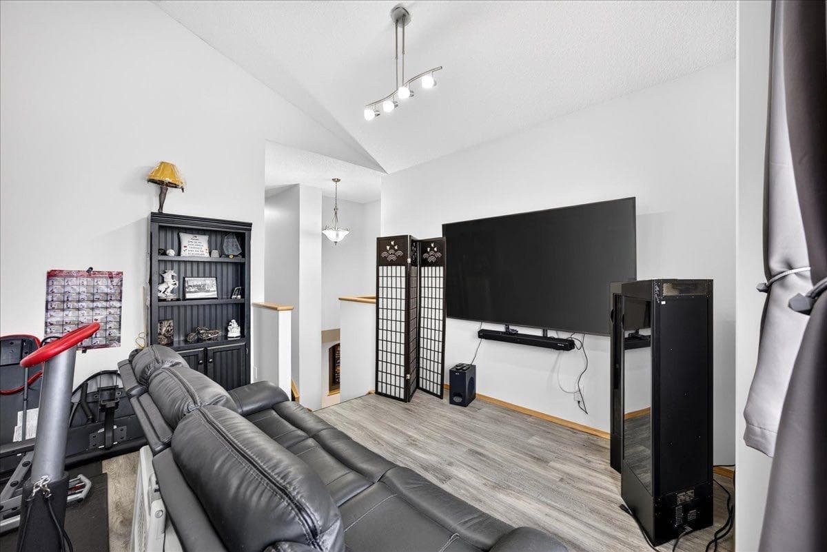 2745 Coopers Manor SW