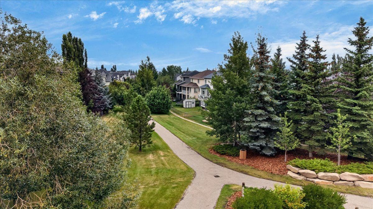 2745 Coopers Manor SW