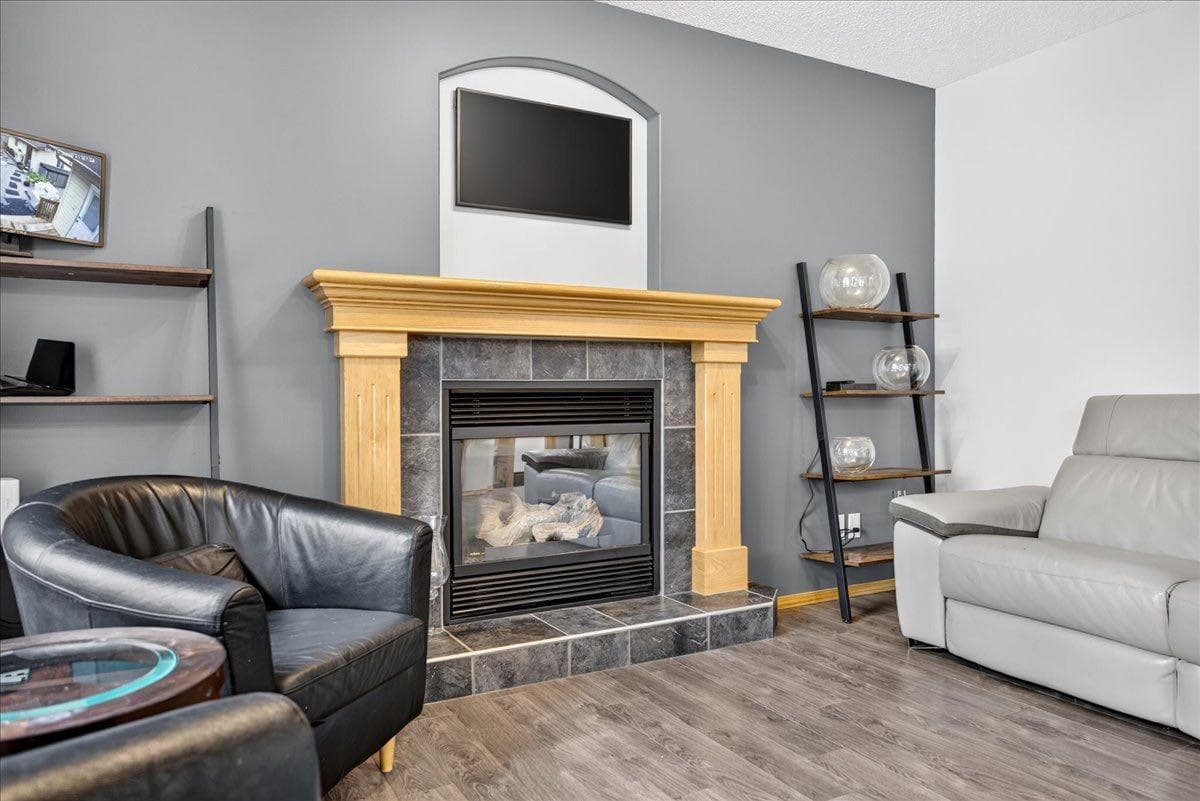 2745 Coopers Manor SW