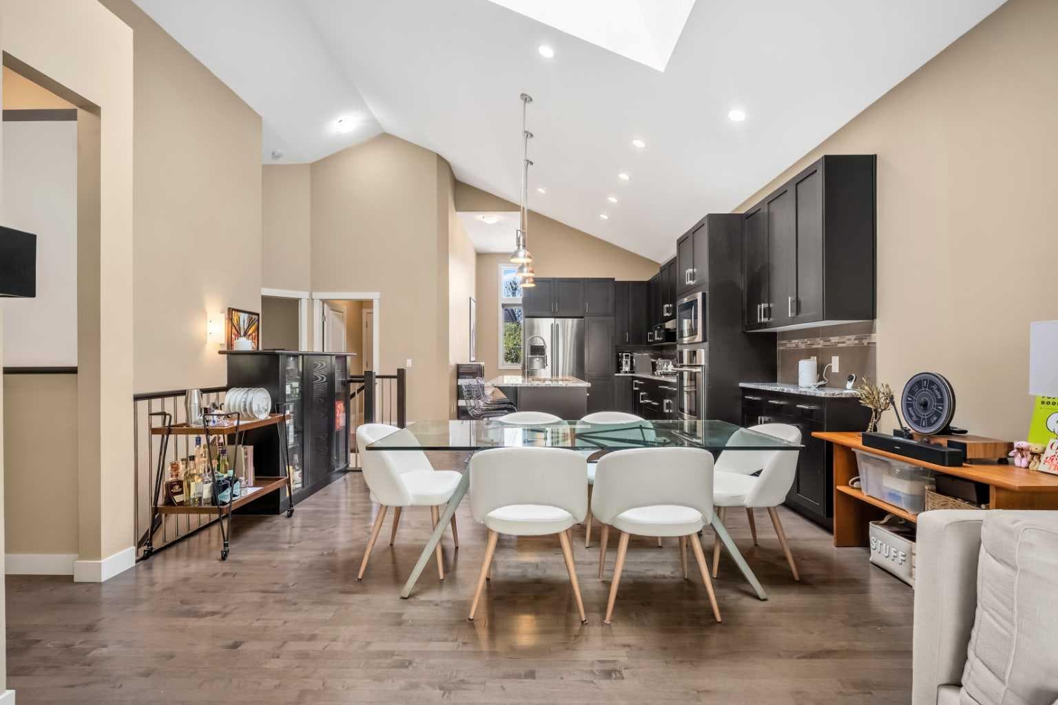 63 Cortina Villas SW