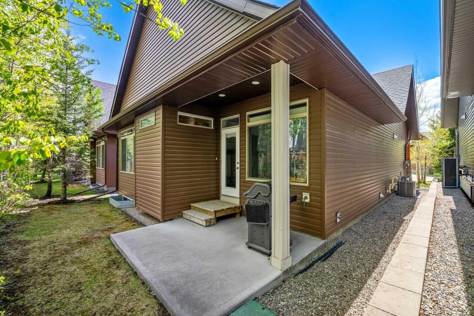 63 Cortina Villas SW