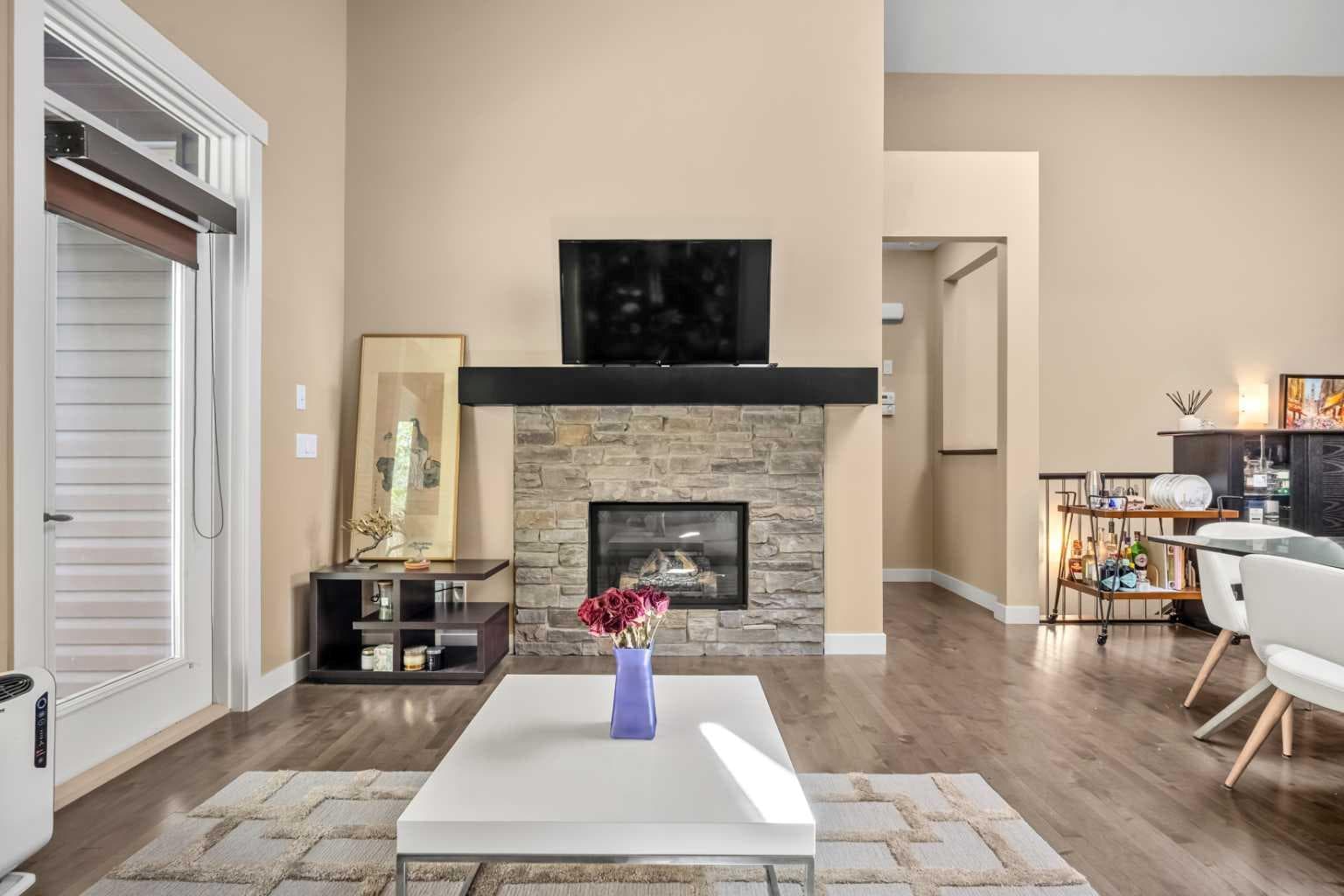 63 Cortina Villas SW