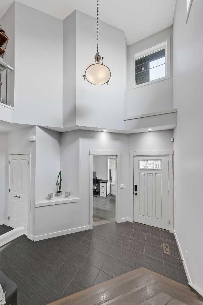 268 Rainbow Falls Way 