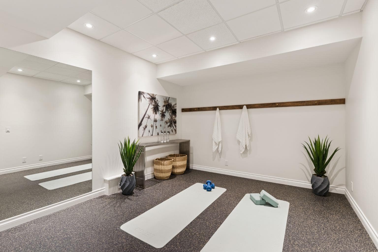 79 Bel-Aire Place SW