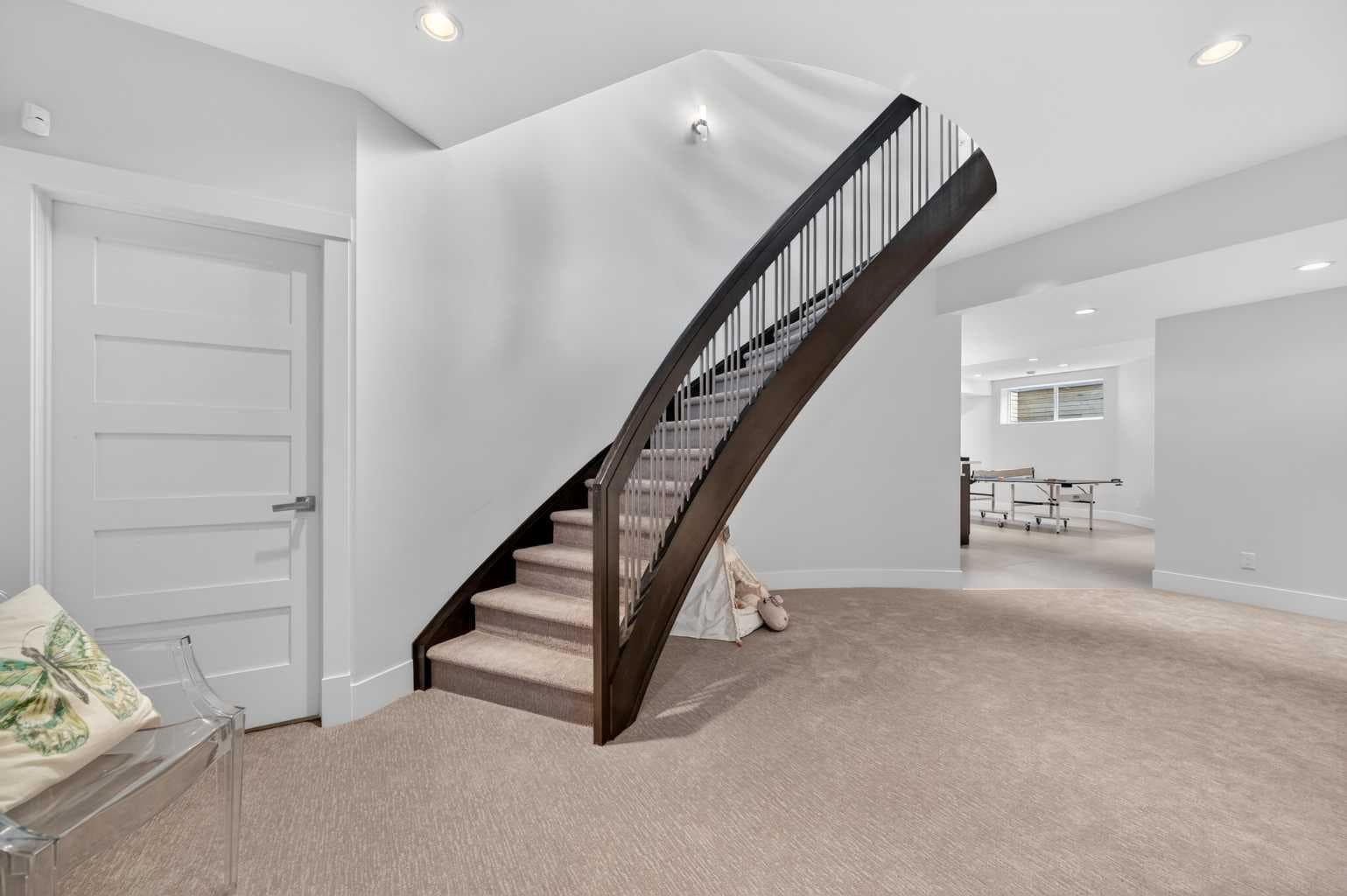168 Posthill Drive SW