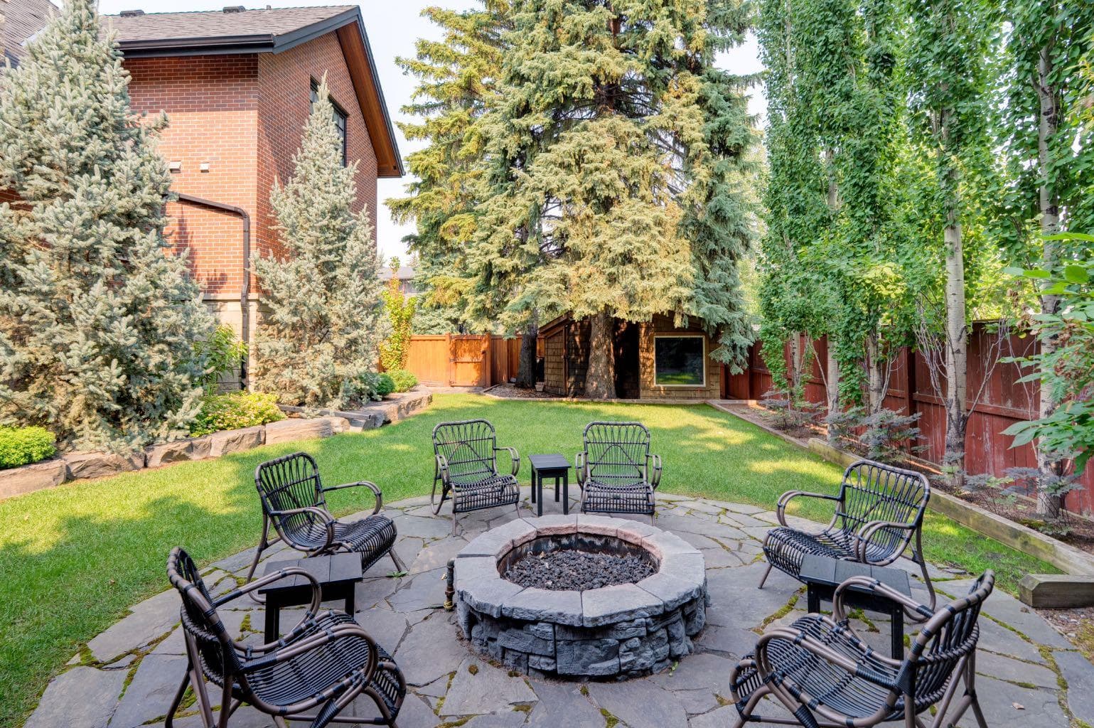 1111 Belavista Crescent SW