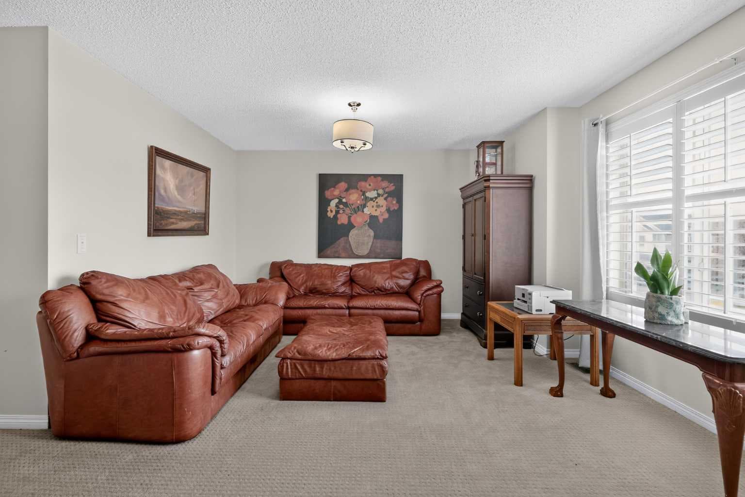 121 Rockyspring Terrace NW