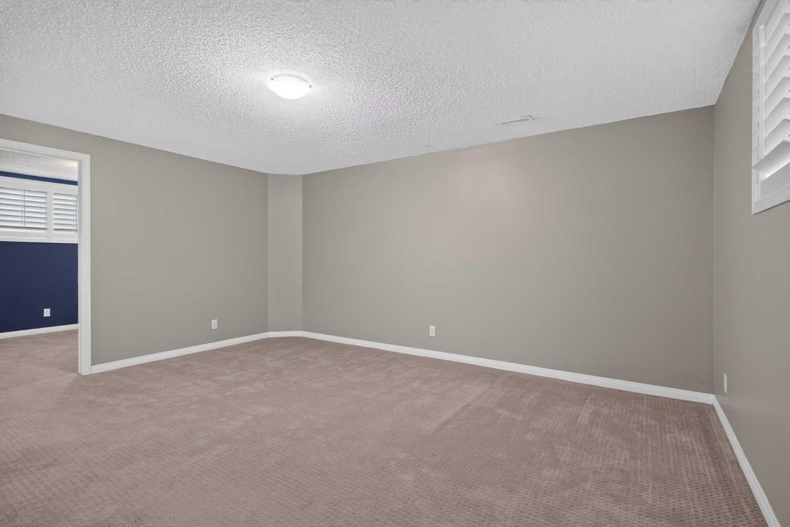 121 Rockyspring Terrace NW