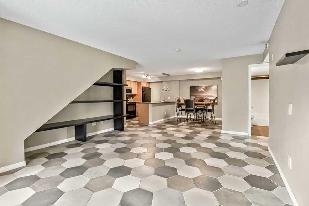 2, 21 Mckenzie Towne Gate SE