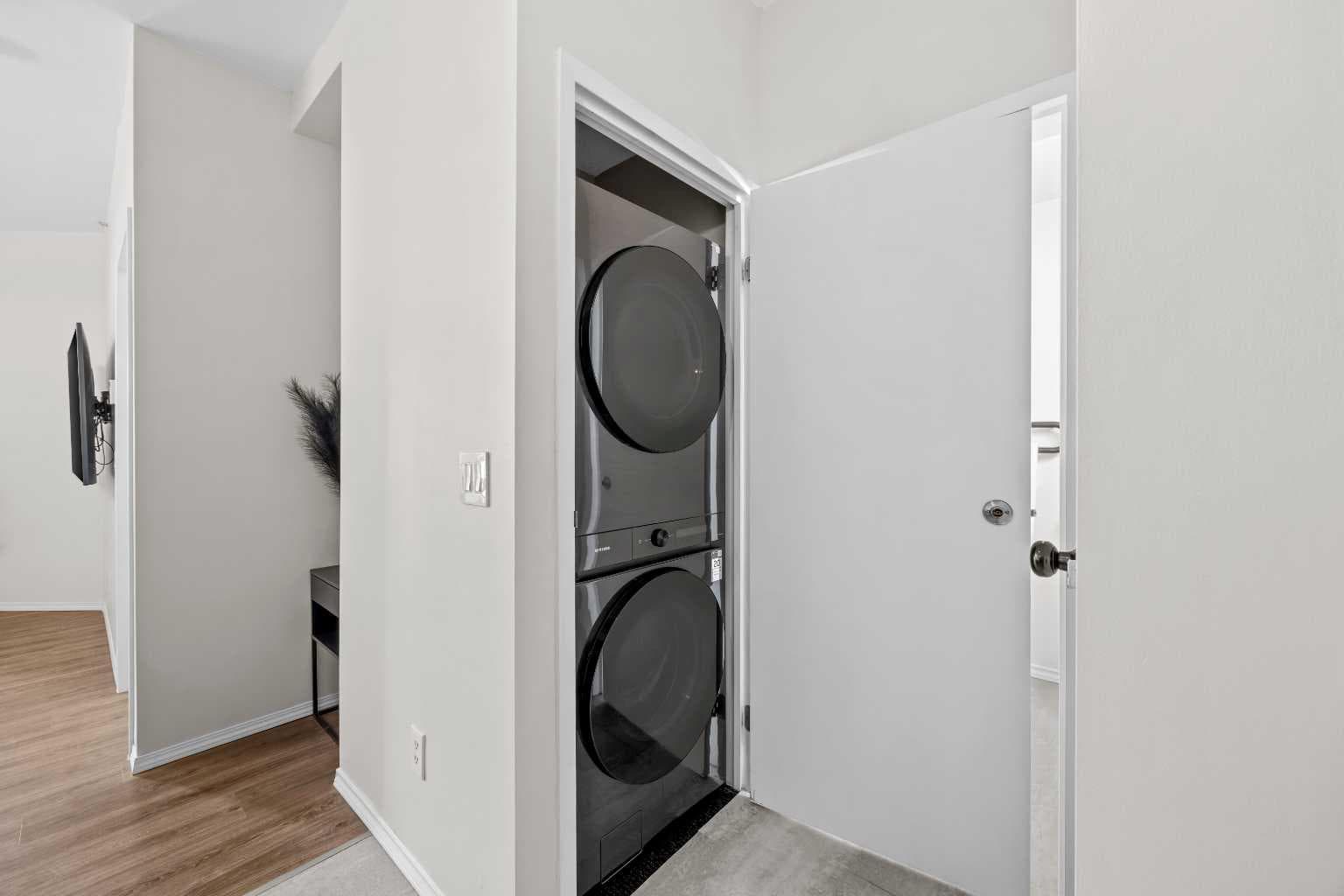 2213, 73 Erin Woods Court 