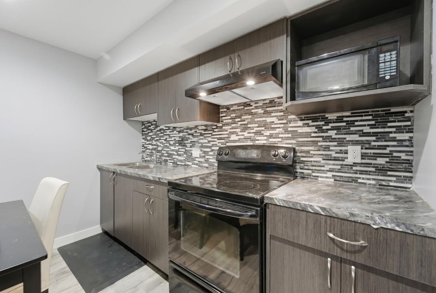 174 Morningside Circle SW