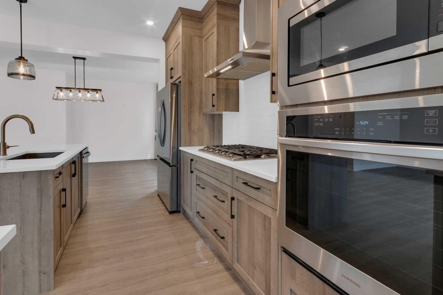 541 Baywater Manor SW