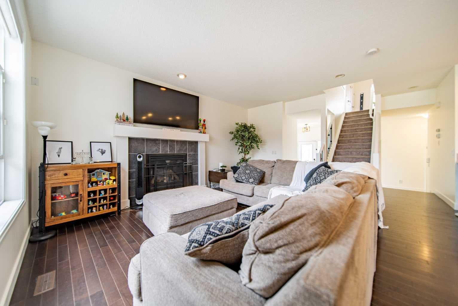 83 Auburn Glen Lane SE