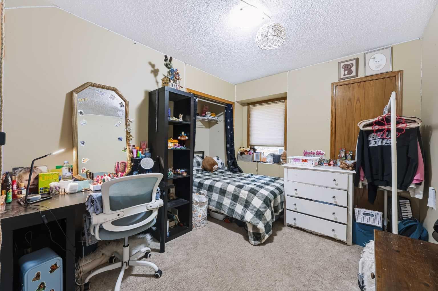 75 Manyhorses Drive 