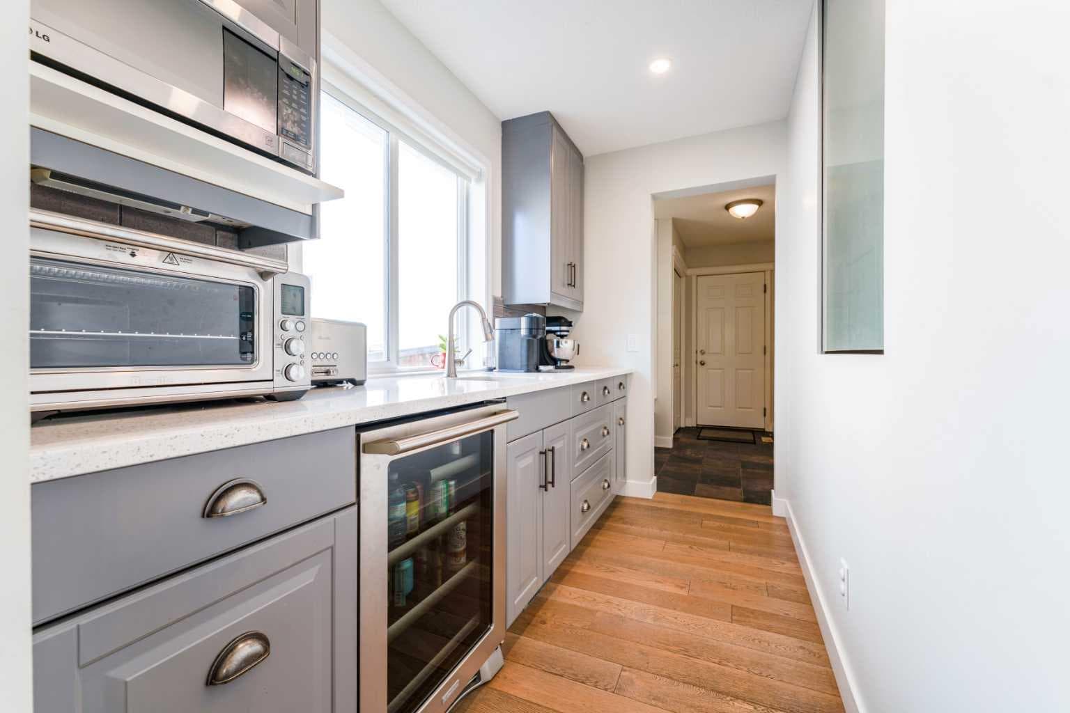 240 Willowmere Close 