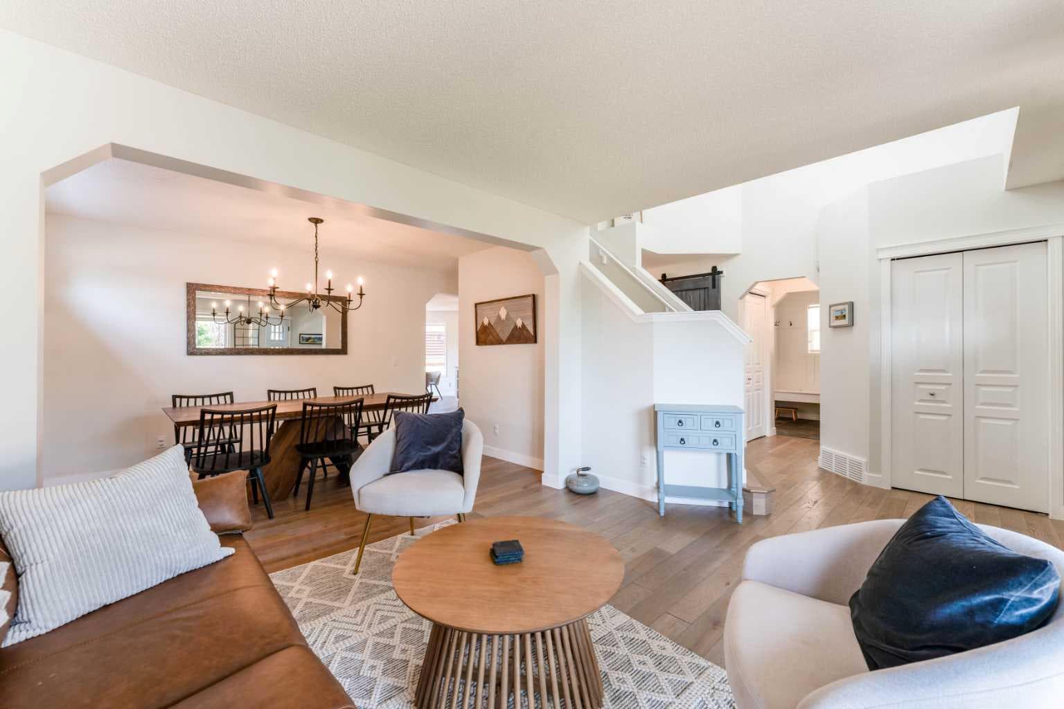 240 Willowmere Close 