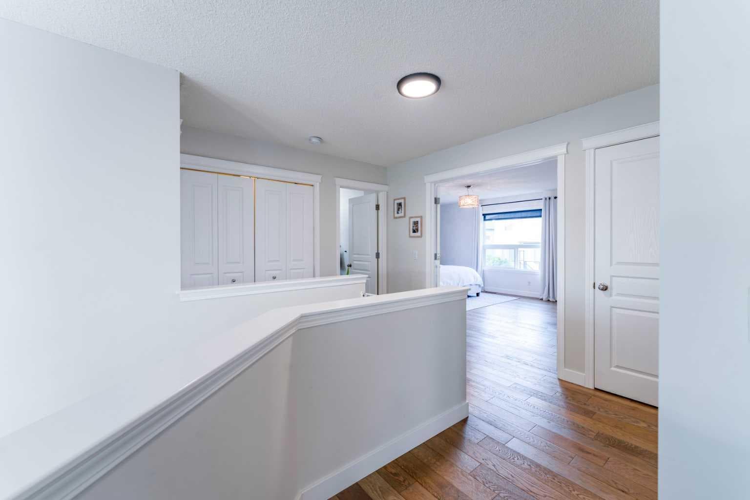 240 Willowmere Close 