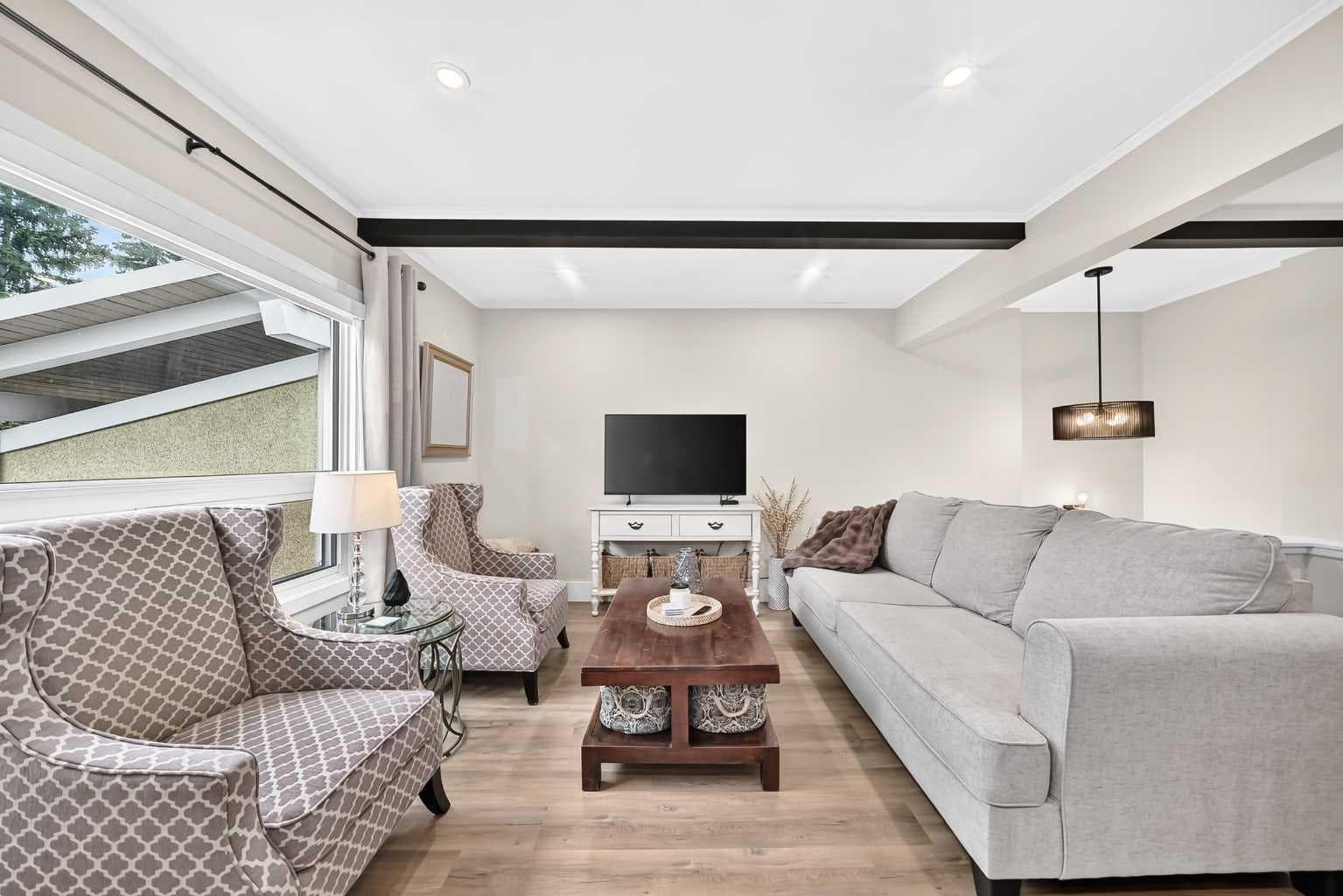 1702, 11010 Bonaventure Drive SE