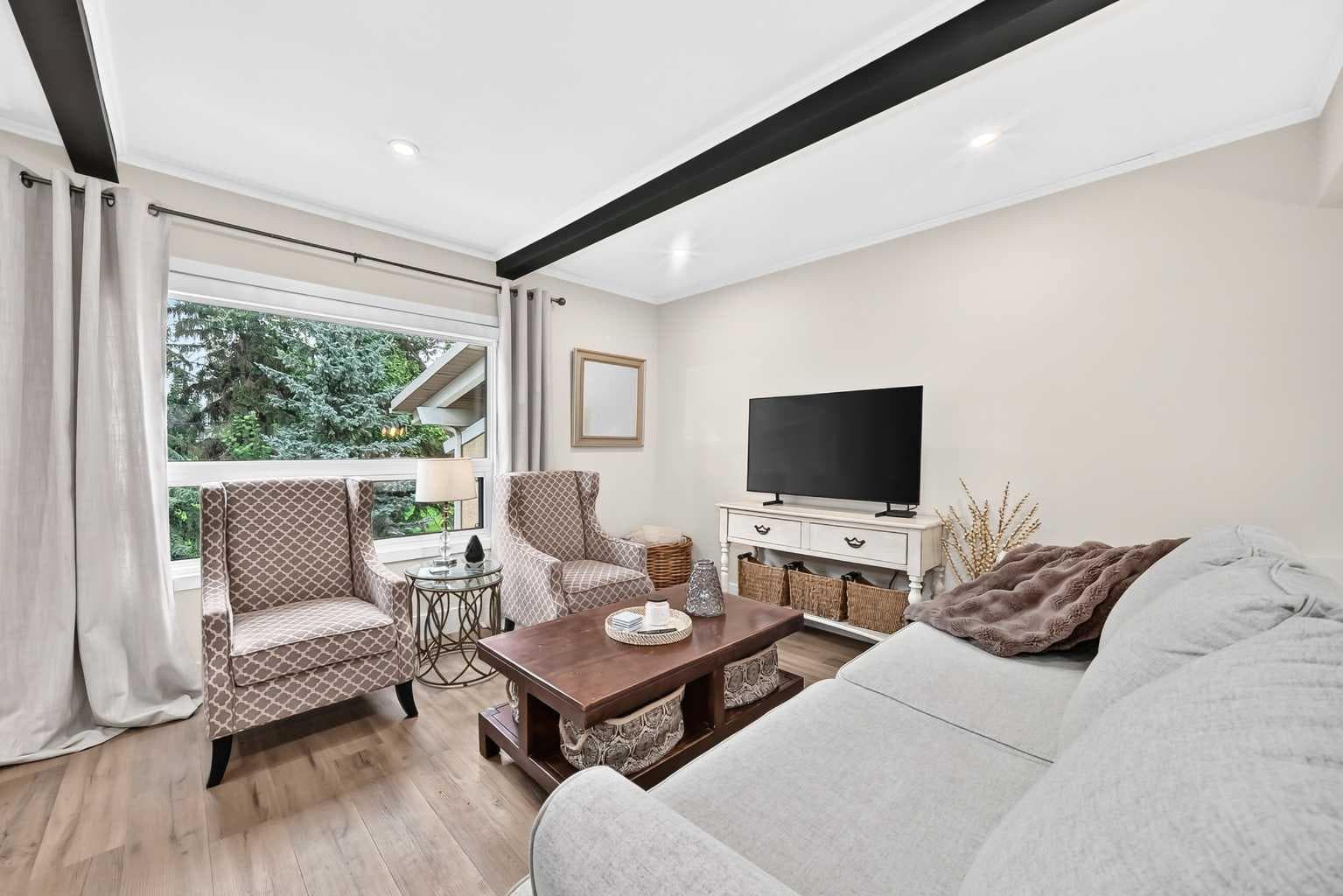 1702, 11010 Bonaventure Drive SE