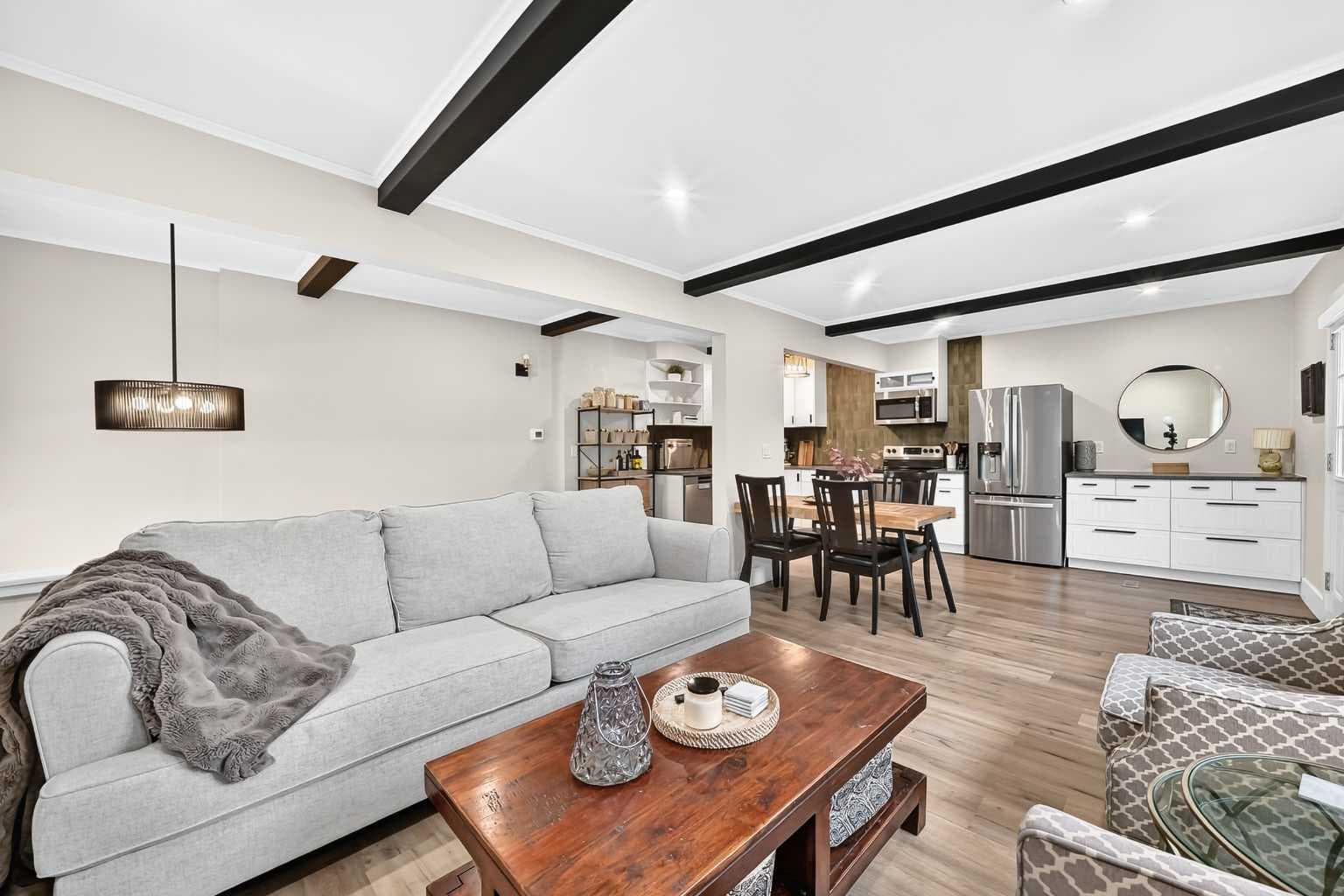 1702, 11010 Bonaventure Drive SE