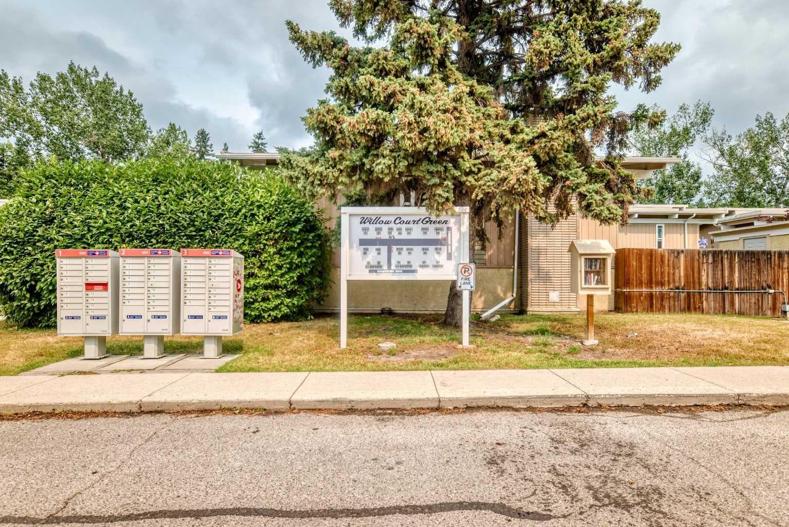 1702, 11010 Bonaventure Drive SE