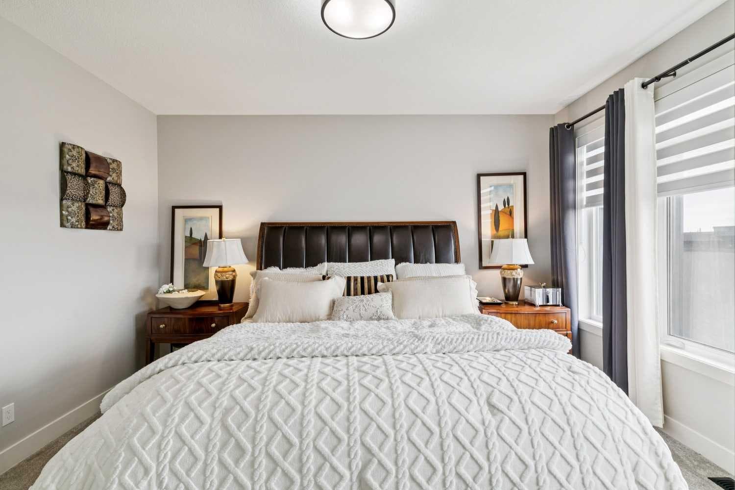 17 Royal Elm Green NW