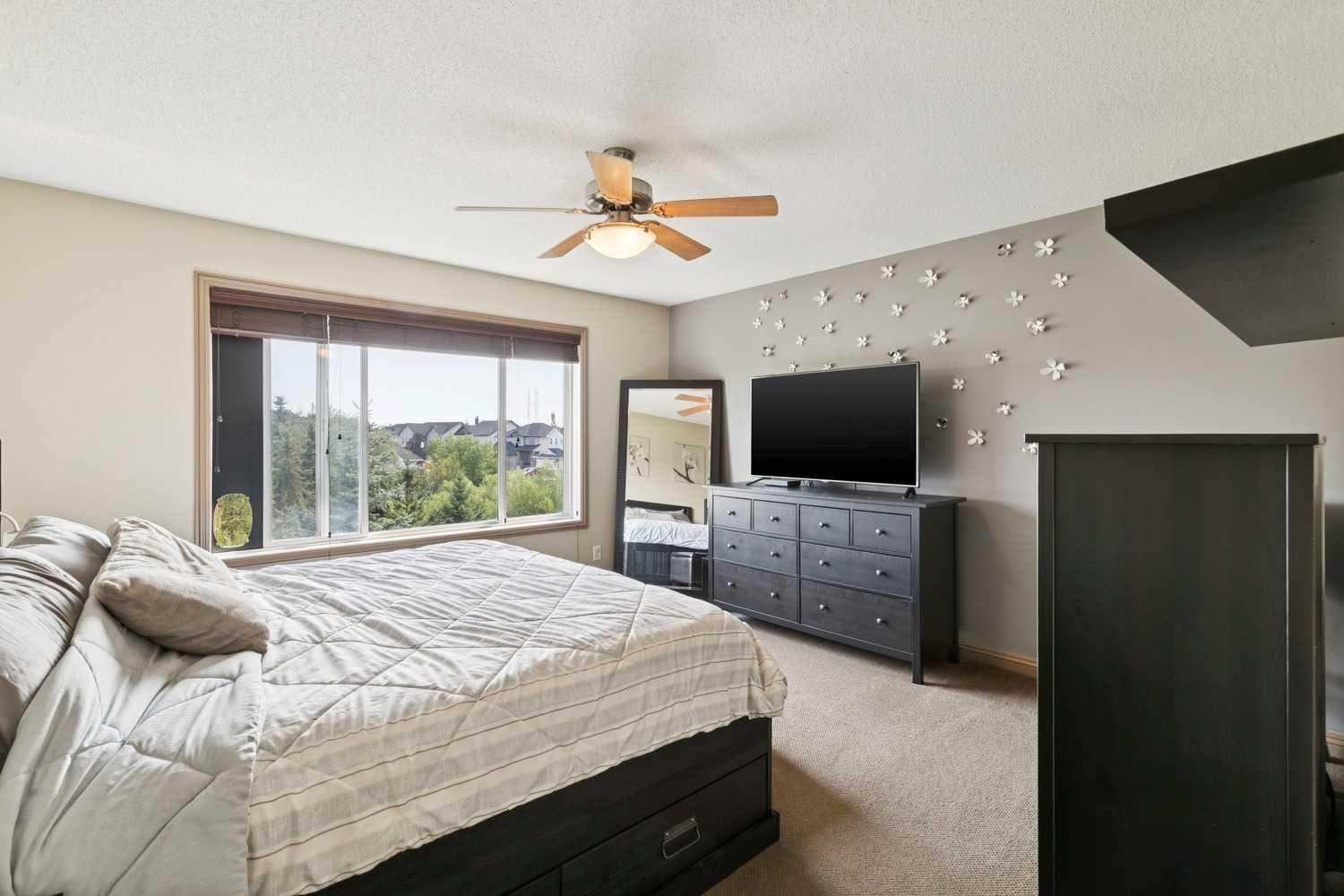 199 LAVENDER Way 
