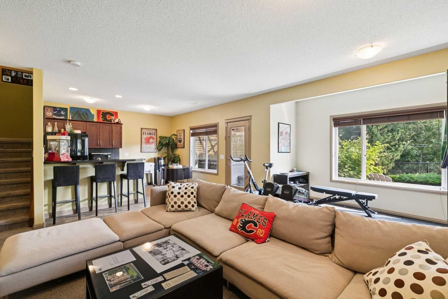 199 LAVENDER Way 