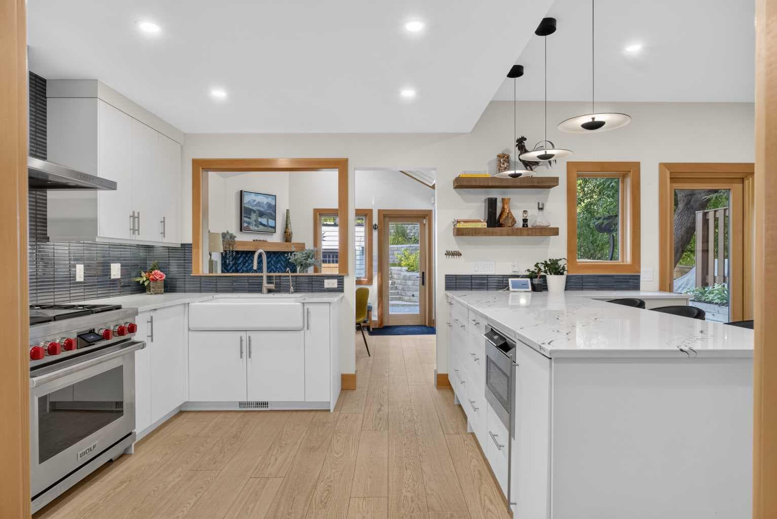 124 Garden Crescent SW
