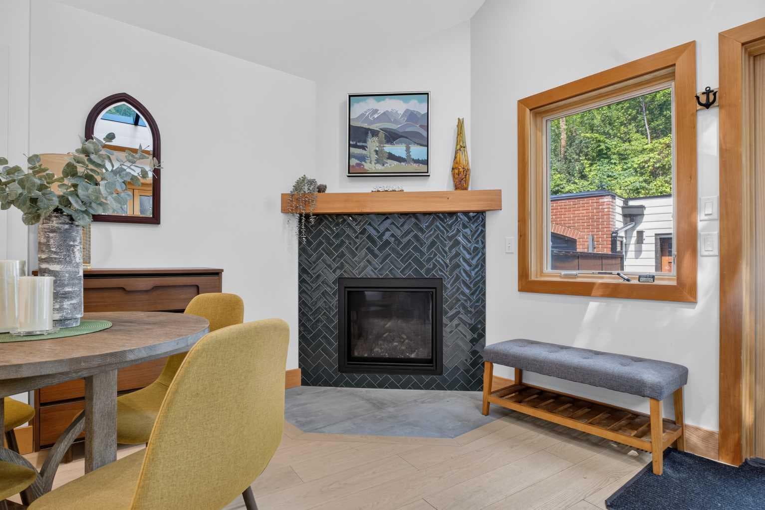 124 Garden Crescent SW